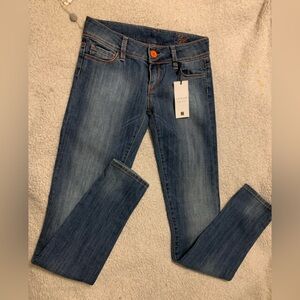 NWT JFOUR Women’s Low Rise Jeans Beatrice Italian Brand Size 26